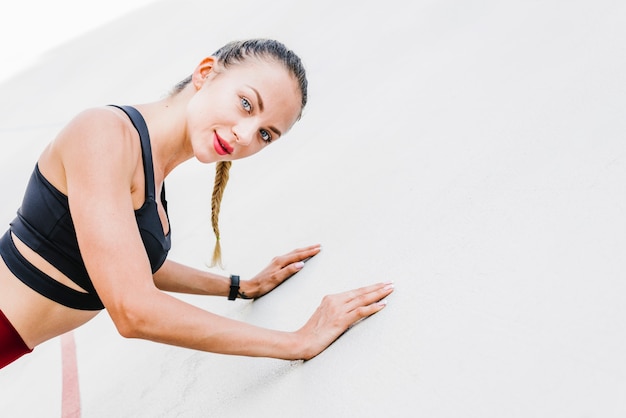 Treino para braços feminino em casa